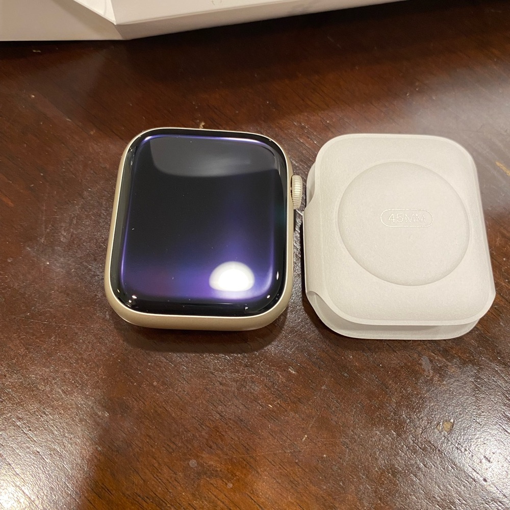 Aluminum Silver iwatch Series 8